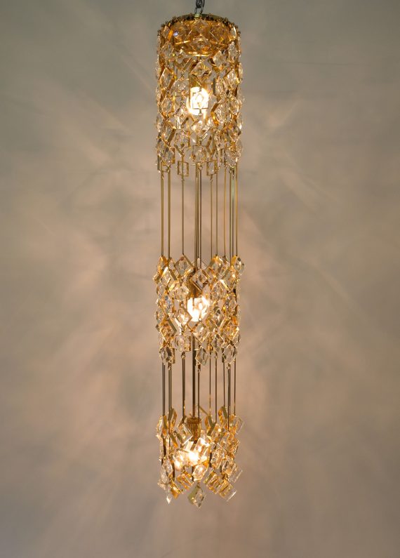 p7-palwa-long-chandelier